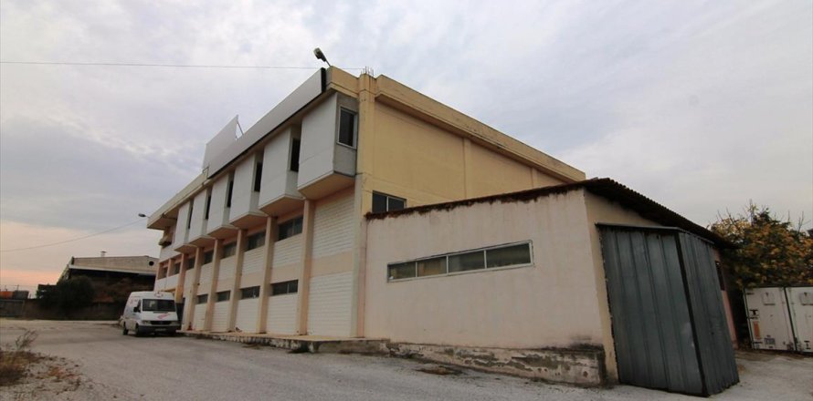 1450m² Commercial property en Oraiokastro, Greece No. 59322