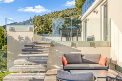 5 bedrooms Villa in Villefranche-sur-Mer, France No. 78585 12