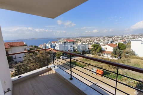 4 bedrooms Villa in Seferihisar, Turkey No. 117745