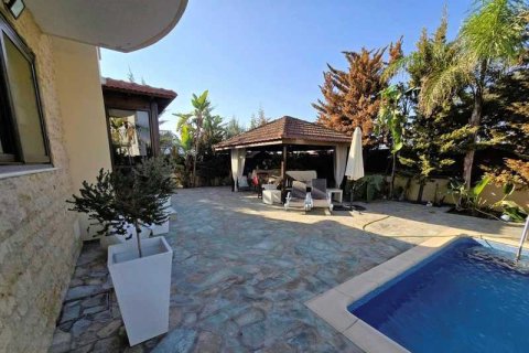4 bedrooms Villa in Livadia, Cyprus No. 82632 7