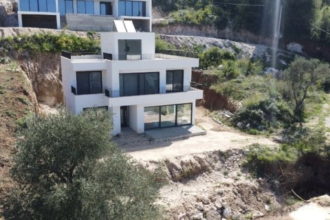 4 bedrooms House in Budva, Montenegro No. 104780 1