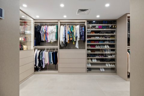 7 bedrooms Apartment in Thuan Nam, Vietnam No. 83910 3