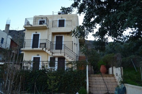 8 rooms Business in Hersonissos, Greece No. 57684 1