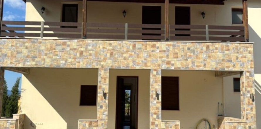 3 bedrooms House in Chalkidiki, Greece No. 107435