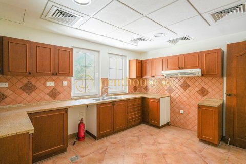 Таунхаус с 3 спальнями в Тханьчи, Вьетнам №94584 6