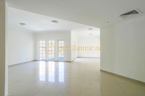 Таунхаус с 3 спальнями в Тханьчи, Вьетнам №94584 8