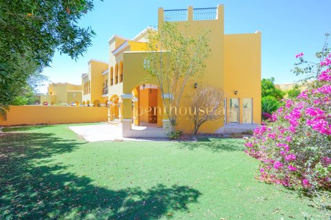 Таунхаус с 3 спальнями в Тханьчи, Вьетнам №94584 2