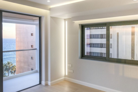 3 bedrooms Apartment in Limassol, Cyprus No. 64004 10