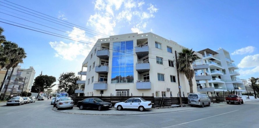 36 rooms Apartment in Larnaca, Cyprus No. 107143