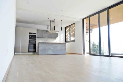 3 bedrooms Penthouse in Germasogeia, Cyprus No. 45688 2