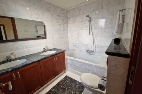 5 chambres House à Strovolos, Cyprus No. 79905 6