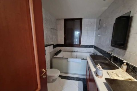 5 chambres House à Strovolos, Cyprus No. 79905 3