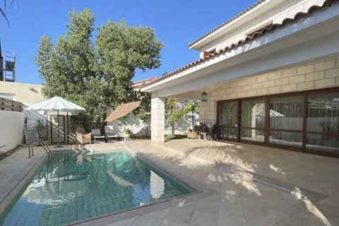 5 chambres House à Strovolos, Cyprus No. 79905 1