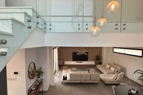 5 chambres House à Germasogeia, Cyprus No. 81711 3