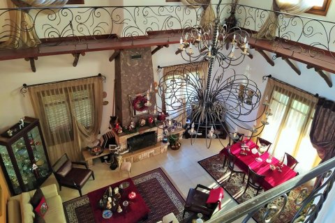 6 bedrooms House in Oraiokastro, Greece No. 56790 1