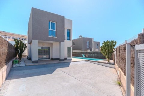 3 dormitorios Villa en Playa Paraiso, Spain No. 128387