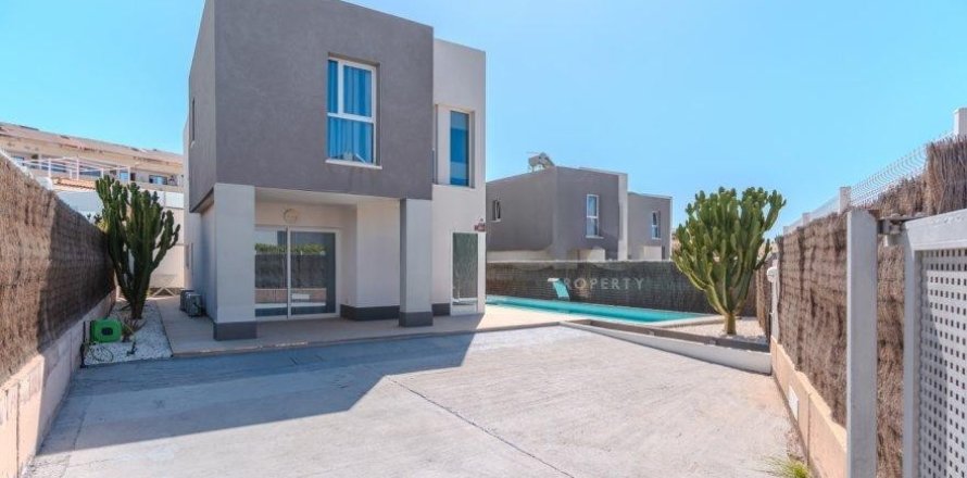 3 chambres Villa à Playa Paraiso, Spain No. 128387