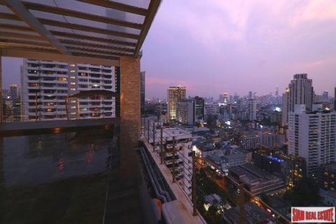 4 bedrooms Penthouse in Bangkok, Thailand No. 95629 2