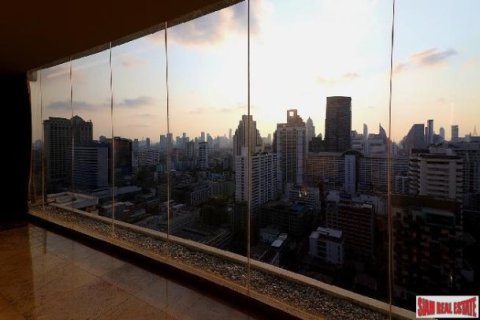4 bedrooms Penthouse in Bangkok, Thailand No. 95629 12