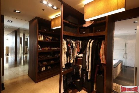 4 bedrooms Penthouse in Bangkok, Thailand No. 95629 20