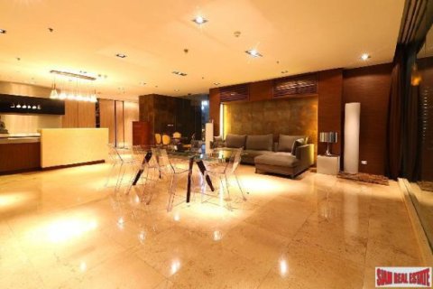 4 bedrooms Penthouse in Bangkok, Thailand No. 95629 22