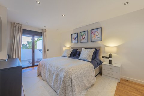 Вилла с 5 спальнями в Tan Xuan, Вьетнам №27618 29