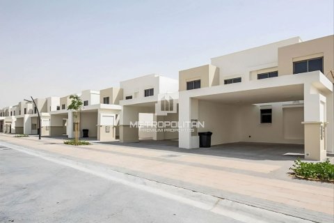 3 chambres Townhouse à Town Square, UAE No. 119808