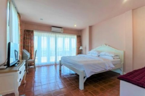 6 bedrooms Villa in Hua Hin, Thailand No. 95899 23