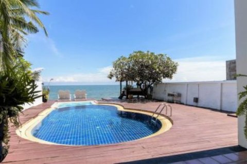 6 bedrooms Villa in Hua Hin, Thailand No. 95899 28