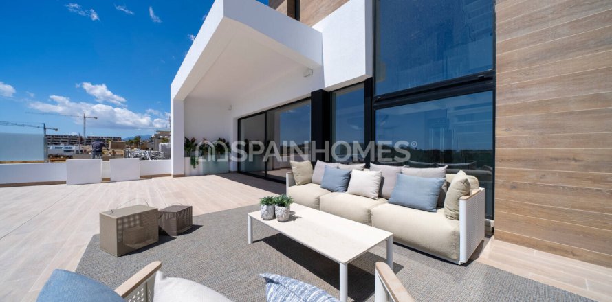4 bedrooms Villa in Finestrat, Spain No. 25771
