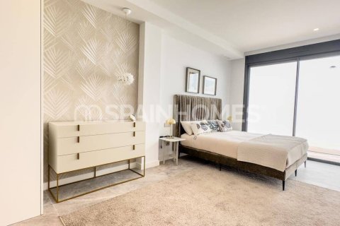 4 bedrooms Villa in Long Dinh, Vietnam No. 25771 8