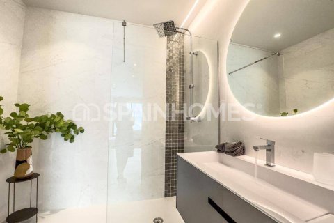 4 bedrooms Villa in Long Dinh, Vietnam No. 25771 11