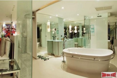 2 bedrooms Apartment in Patong, Thailand No. 95737 14