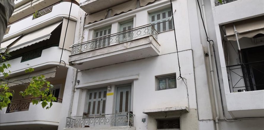 150m² Building in Piraeus, Greece No. 57851