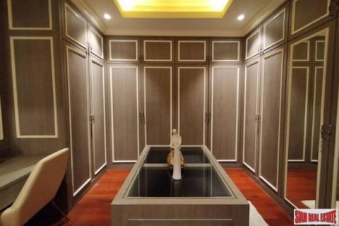 4 bedrooms Townhouse in Pattaya, Thailand No. 97026 17