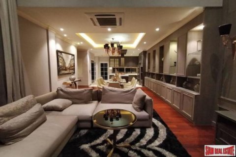 4 bedrooms Townhouse in Pattaya, Thailand No. 97026 15