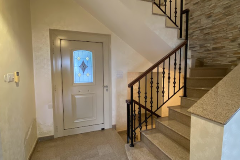 4 bedrooms Villa in Pyrgos, Cyprus No. 31676 11