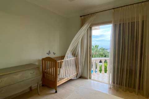 4 bedrooms Villa in Pyrgos, Cyprus No. 31676 7