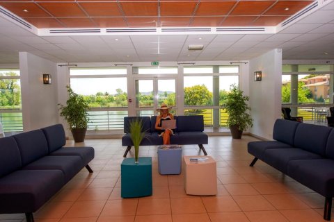 2 bedrooms Apartment in Mandelieu-la-Napoule, France No. 69445 8