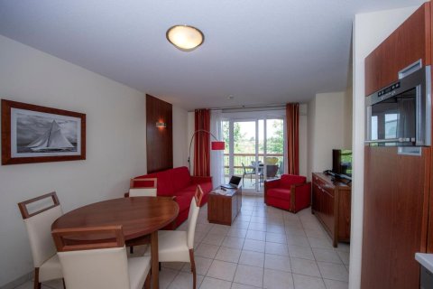 2 bedrooms Apartment in Mandelieu-la-Napoule, France No. 69445 10