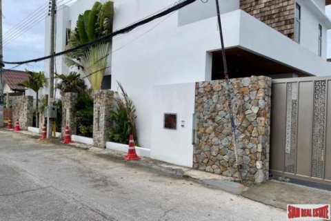 3 bedrooms Villa in Rawai, Thailand No. 96127 3