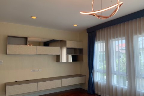 4 bedrooms Villa in Suan Luang, Thailand No. 96818 16