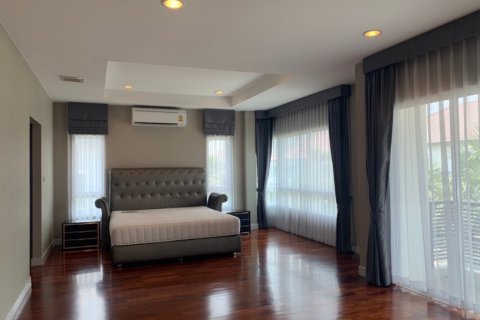 4 bedrooms Villa in Suan Luang, Thailand No. 96818 15