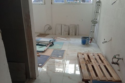 200m² Apartment in Thessaloniki, Greece No. 124996 3