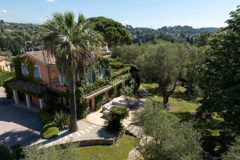 5 bedrooms Villa in Mougins, France No. 68888 2