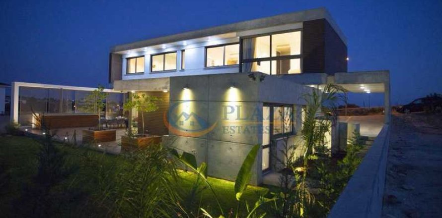 5 chambres Villa à Erimi, Cyprus No. 78350