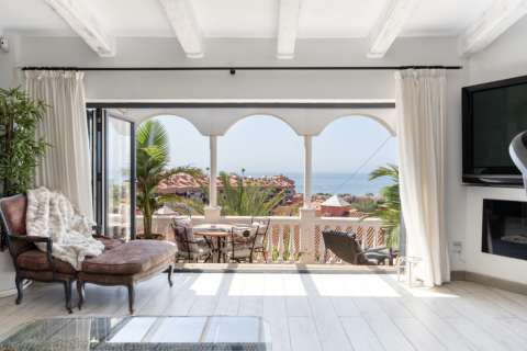 Дом с 2 спальнями в Фуэнхирола, Испания №110595