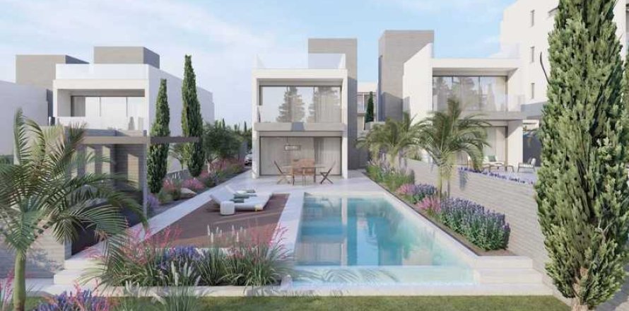 4 bedrooms House in Geroskípou, Cyprus No. 29022