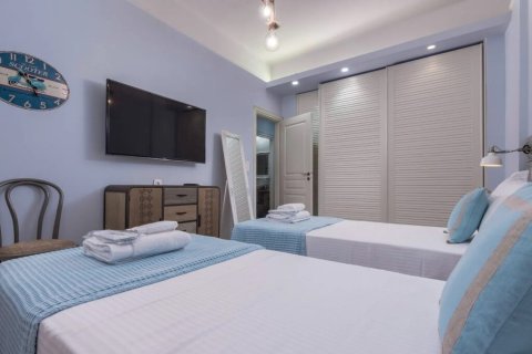 5 habitaciones Apartment en Thessaloniki, Greece No. 107744 10