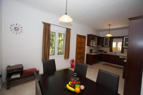 4 bedrooms Villa in Corfu, Greece No. 108655 14